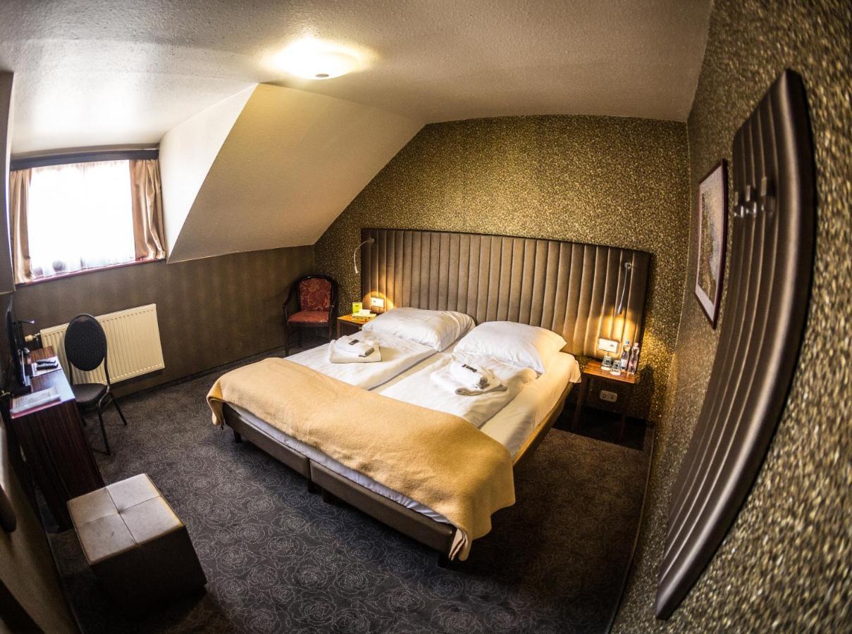 Hotel Ciao Amico Panzió Szombathely Esterno foto