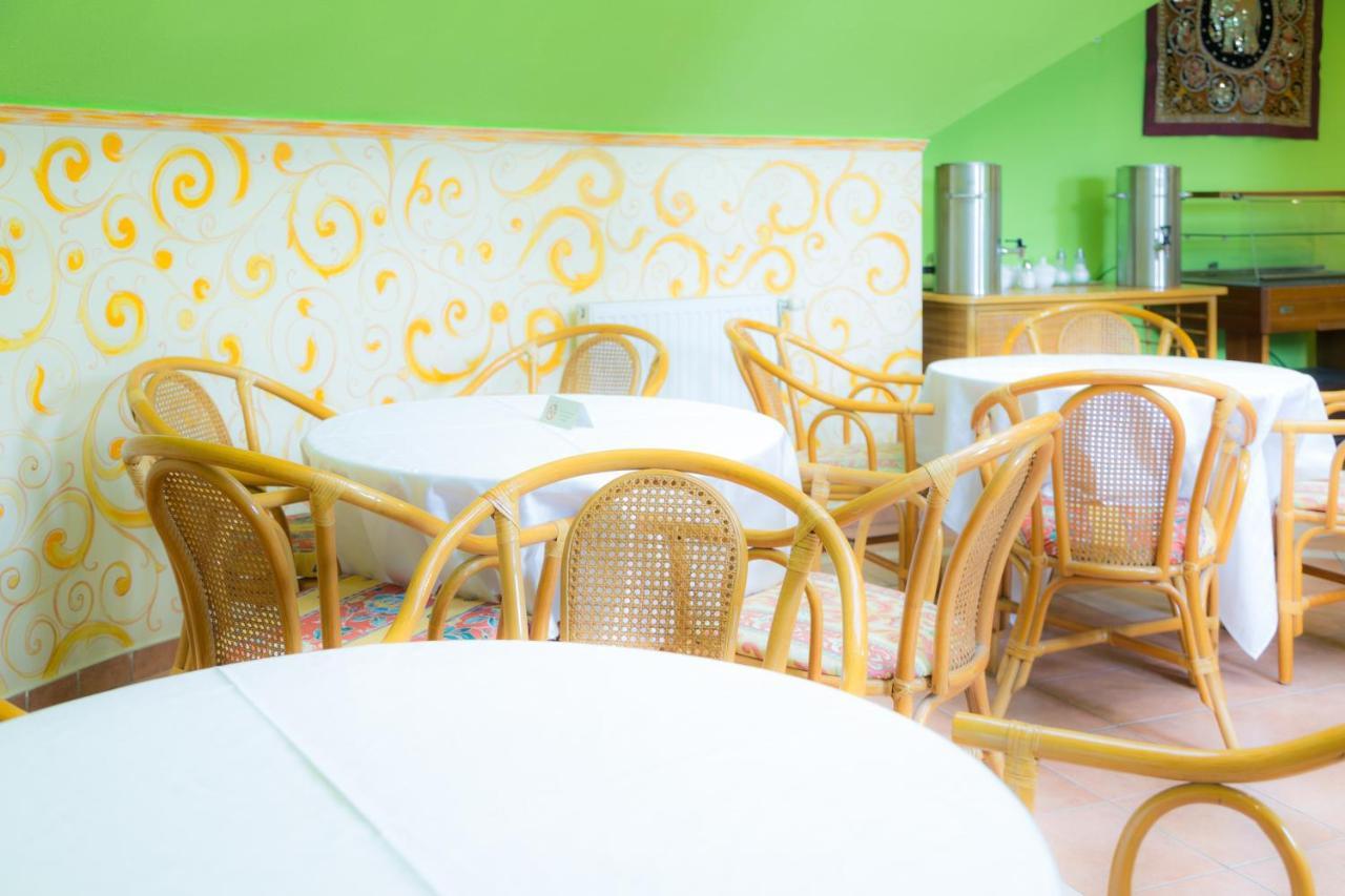 Hotel Ciao Amico Panzió Szombathely Esterno foto