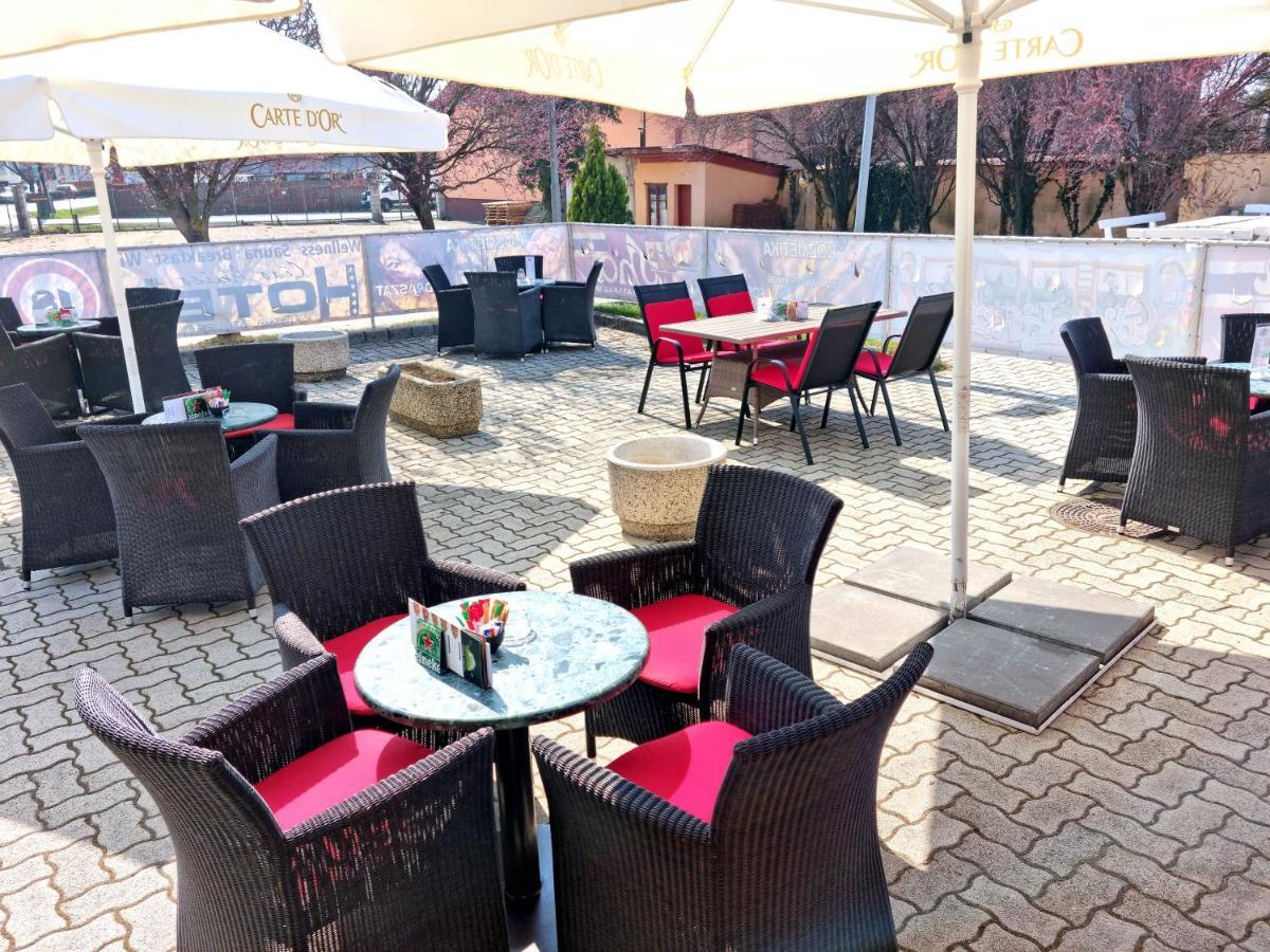 Hotel Ciao Amico Panzió Szombathely Esterno foto