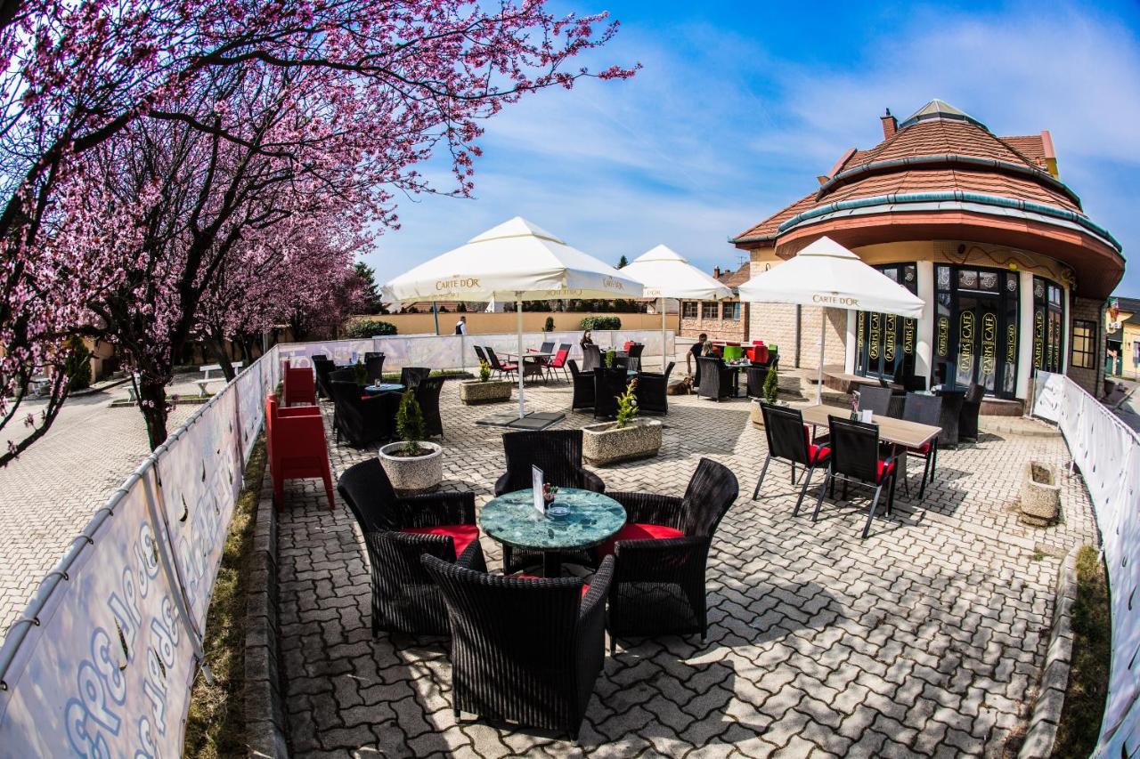 Hotel Ciao Amico Panzió Szombathely Esterno foto