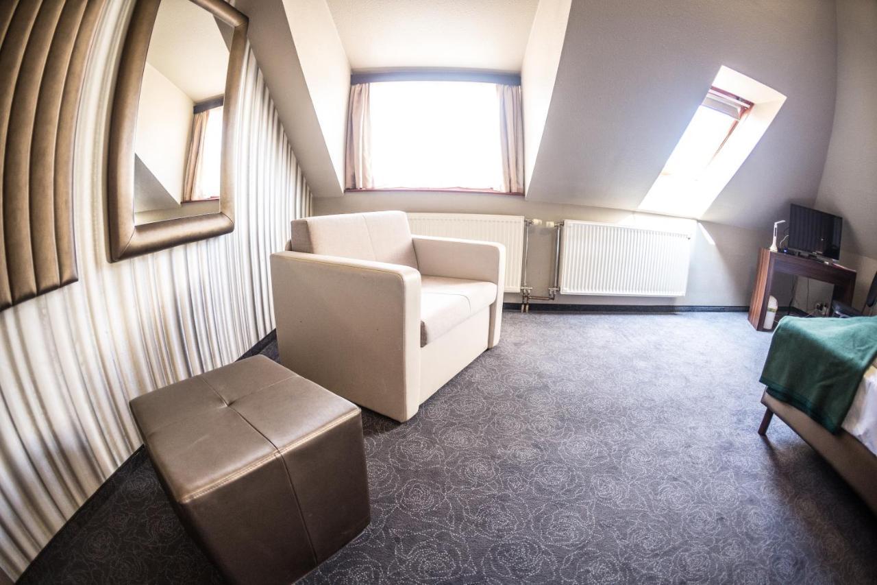Hotel Ciao Amico Panzió Szombathely Esterno foto